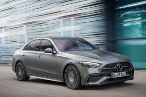 Новый Mercedes-Benz C-Class стал богаче